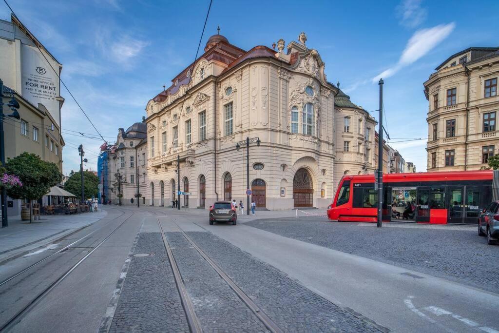 Sukromny Staromestsky Apartman V Uzasnej Lokalite/Cozy Old-Town Apartment In A Great Neighborhood Bratislava Luaran gambar