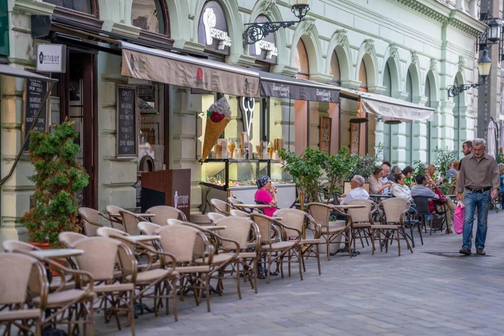 Sukromny Staromestsky Apartman V Uzasnej Lokalite/Cozy Old-Town Apartment In A Great Neighborhood Bratislava Luaran gambar